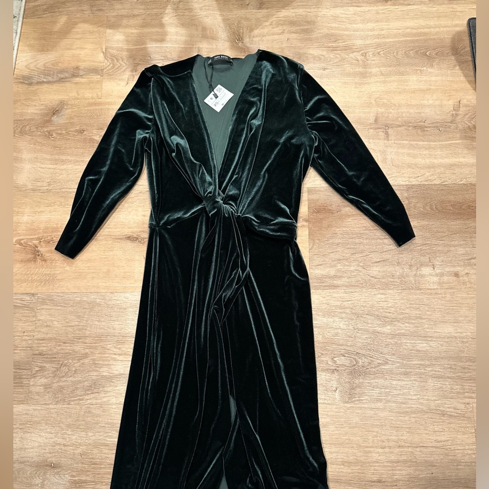 Zara Dark Green Velvet Long Sleeve Dress